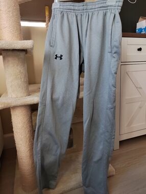 Under Armour Light Gray Men's Fleece Joggers